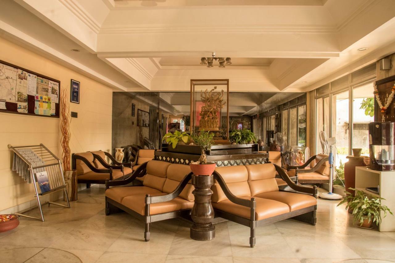 Hotel Ayodhya Kolhapur Eksteriør billede