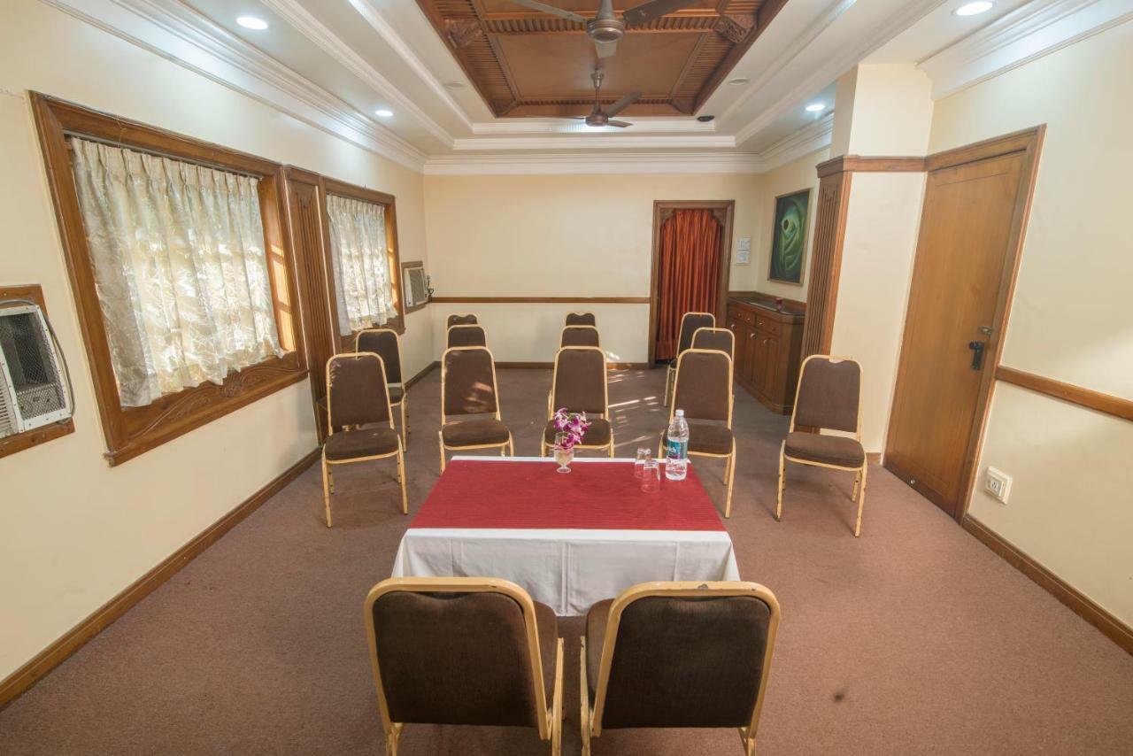 Hotel Ayodhya Kolhapur Eksteriør billede
