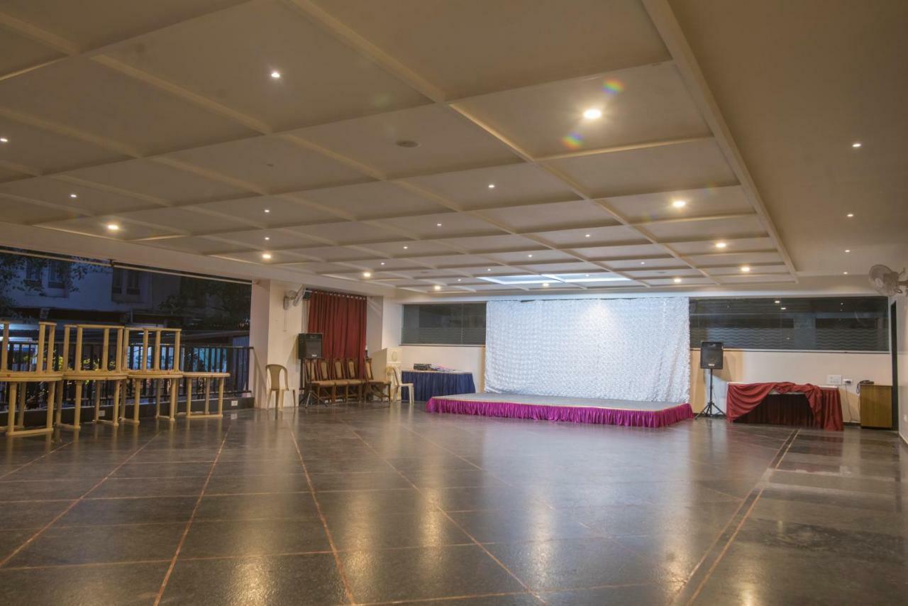 Hotel Ayodhya Kolhapur Eksteriør billede